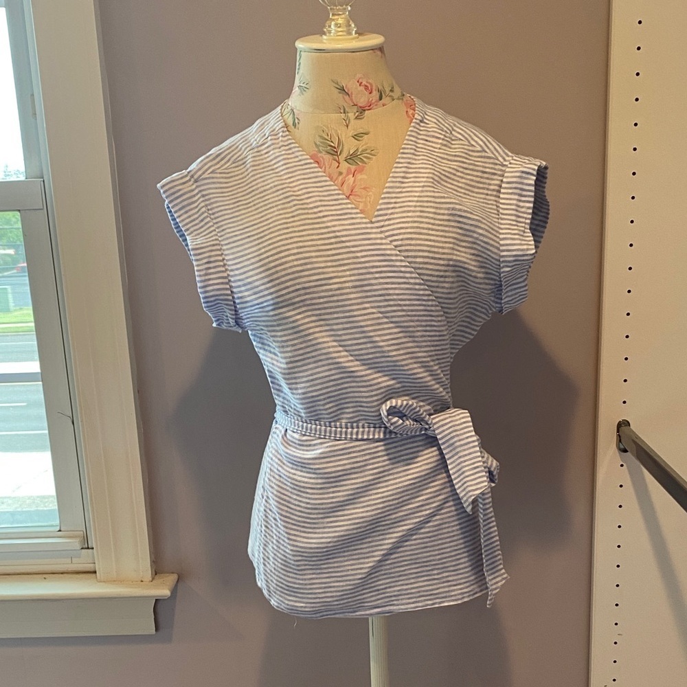 Vineyard Vines Feeder linen Blue and White Striped Wrap Blouse
